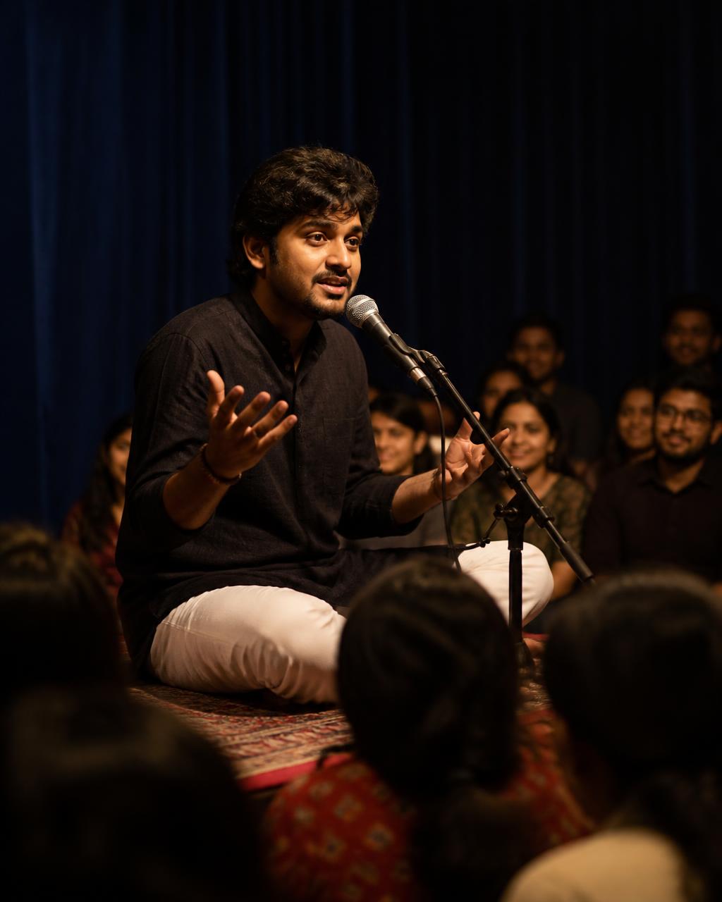 Storyteller performing at Kala Manch
